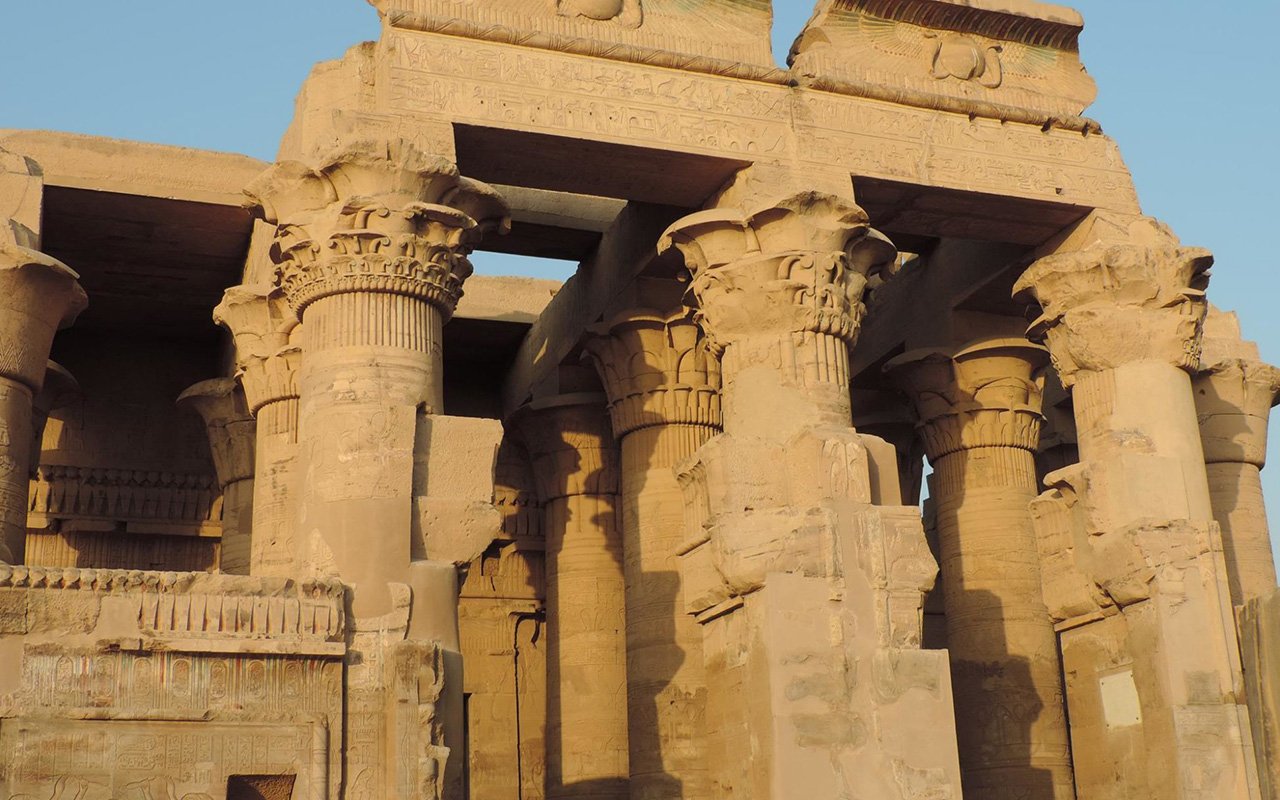 The Dual Temple & Ancient Sandstone Quarries